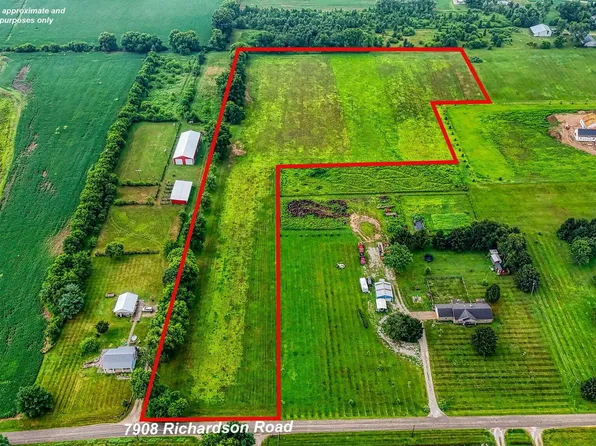 7908 Richardson Rd, Groveport, OH 43125