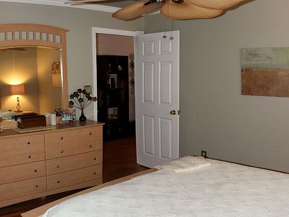5th image of 2540 Centerville Ct
