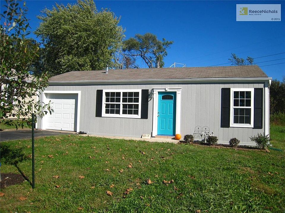 1st image of 2215 S 39th St