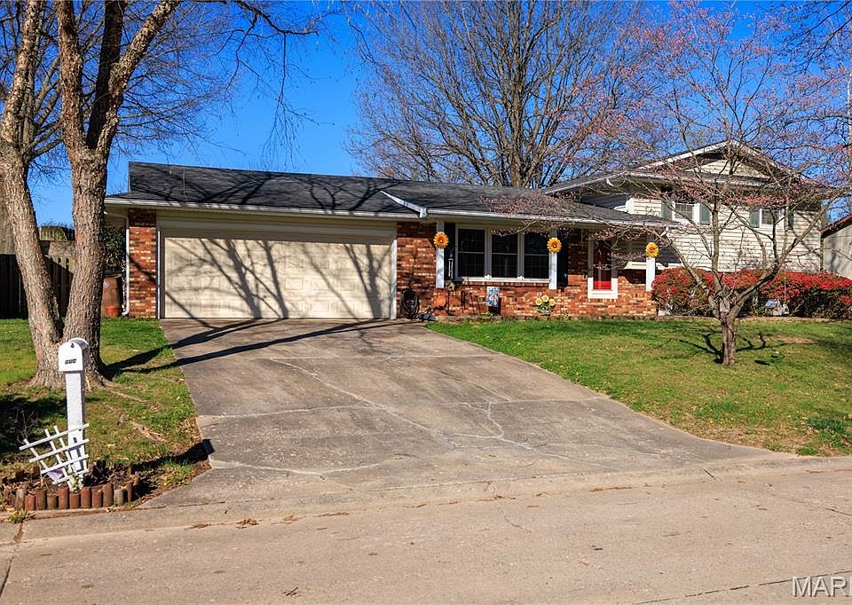 1st image of 2061 Steven Dr