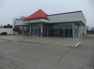 6492 S Greenville Rd, Greenville, MI 48838