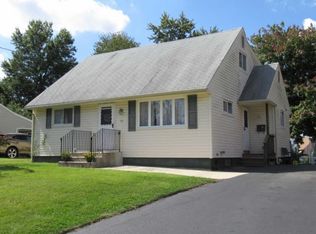 12 Brook Ln, Bordentown, NJ 08505