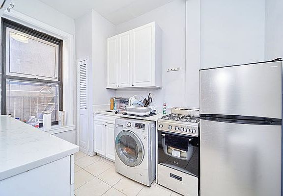3rd image of 1430 3rd Ave #4B
