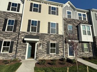 9646 Pointe Laurel Ln #1, Glen Allen, VA 23060