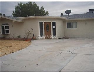 1st image of 2713 Burton Ave