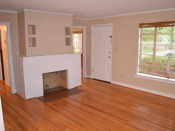 5th image of 135 E Wareingwood Dr