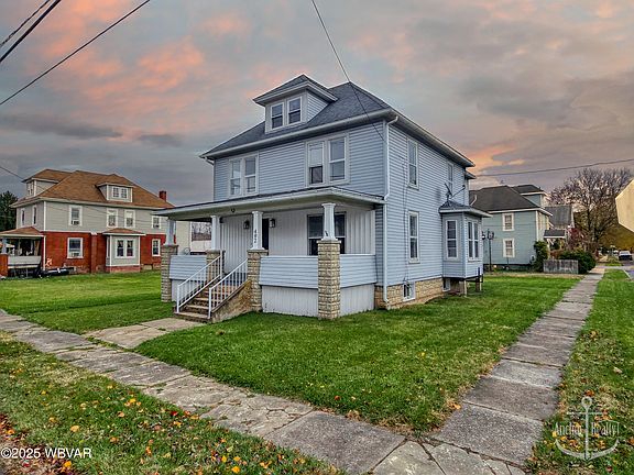 2nd image of 402 N Lincoln Ave