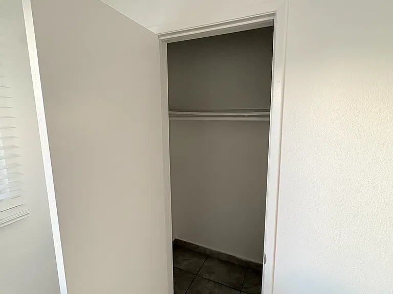 6623 Woodley Ave #6 — Photo 17