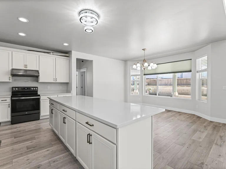 2877 S Greenhead Dr — Photo 32