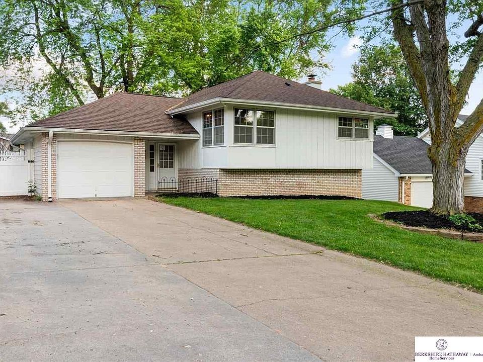 1st image of 4117 N 93rd St