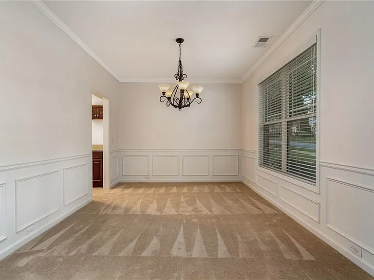 210 Harmony Lake Dr — Photo 5
