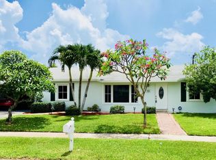 502 S 13th Pl, Lantana, FL 33462