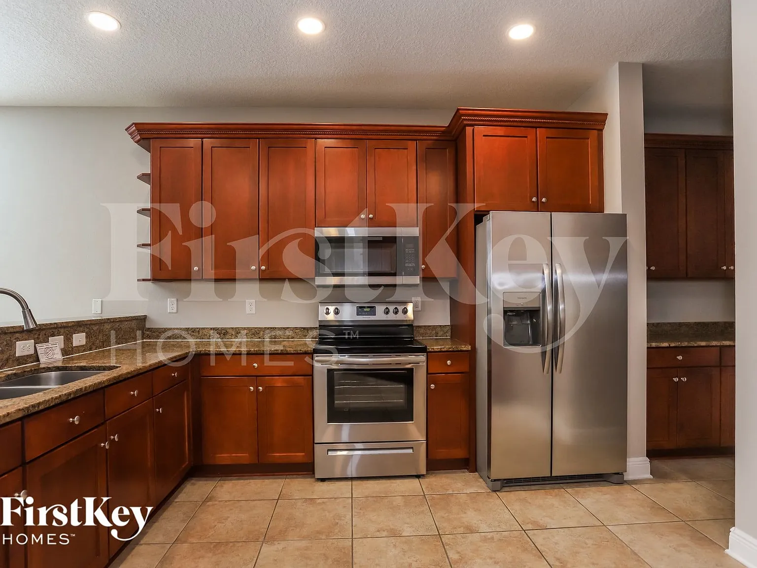 3 bed, 3.0 bath, 3222 sqft, $3,590 — Photo 4