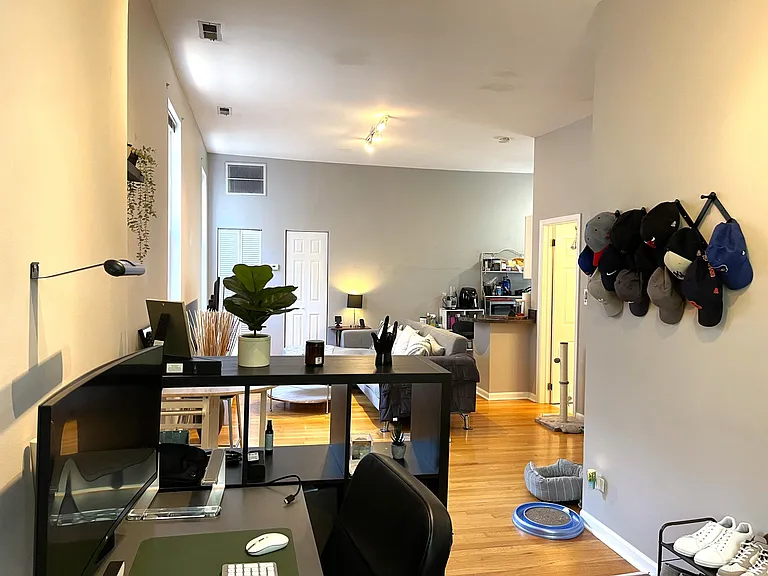 744 N Wolcott Ave #2F — Photo 13