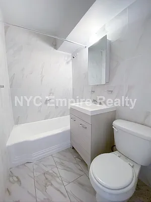 Rented by NYC Empire Realty Inc | media 6