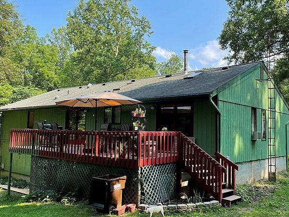 4th image of 3455 Sylvan Dr