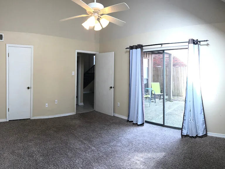 1324 Sharlo Ave — Photo 9