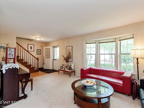 3rd image of 1123 Thomas Blvd