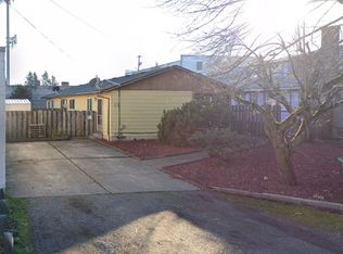 PM-8 NE Hassalo, Portland, OR 97213
