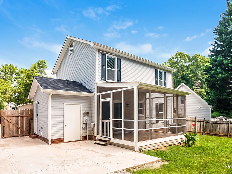 6305 Montezuma Trl — Photo 14