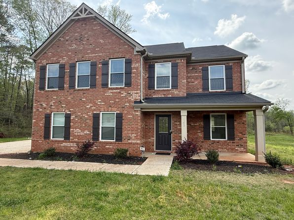 143 Sara Kay Ln