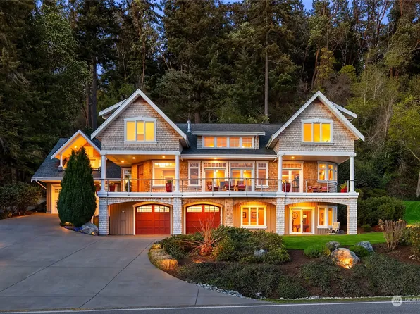 3122 Crystal Springs Drive NE, Bainbridge Island, WA 98110