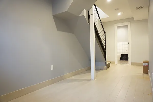 Rented by Rennit Inc. | media 10