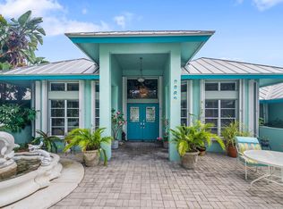 8862 Estate Dr, West Palm Beach, FL 33411