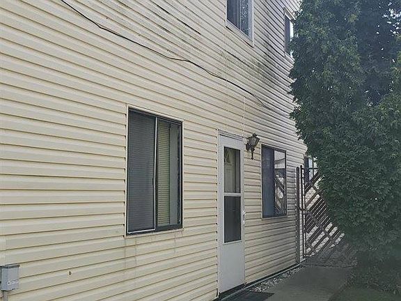 3rd image of 426 Stobe Ave
