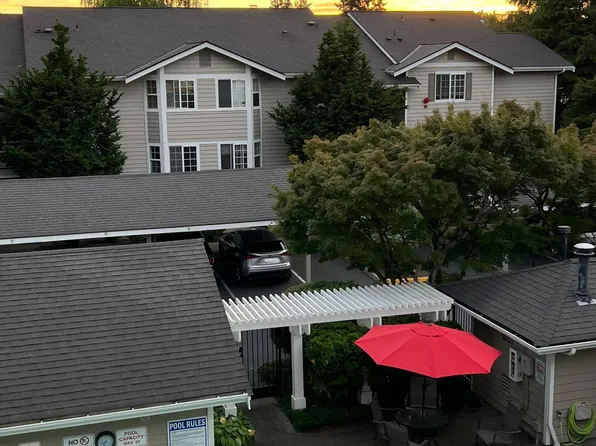 14027 NE 181st St APT B302, Woodinville, WA 98072