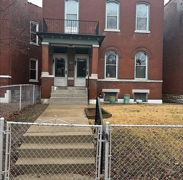 2115 Allen Ave — Photo 1