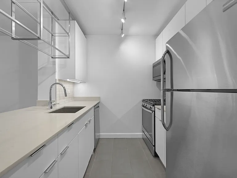 77 W 24th St #5D — Photo 1