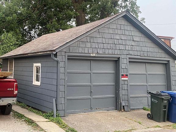 3rd image of 1518 Brady St