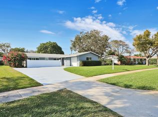 729 Lagoon Dr, North Palm Beach, FL 33408