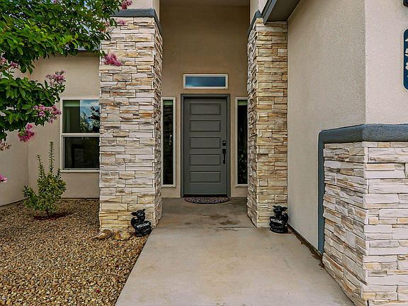 3rd image of 4581 Mesa Corta Dr