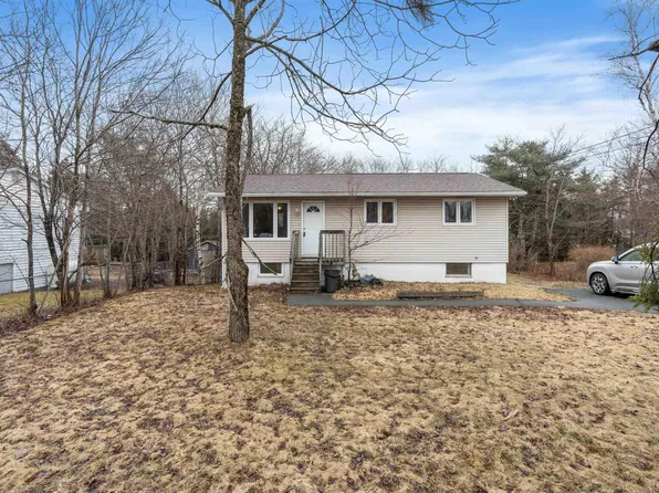 2704 Highway 7, Lake Echo, NS B3E 1A3