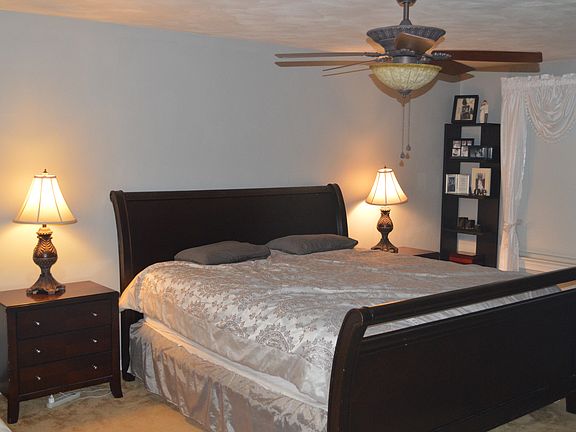 5th image of 805 Nugent Dr