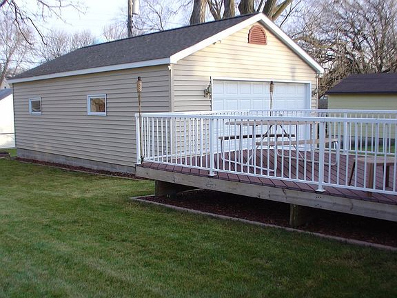 Large Garage and Deck