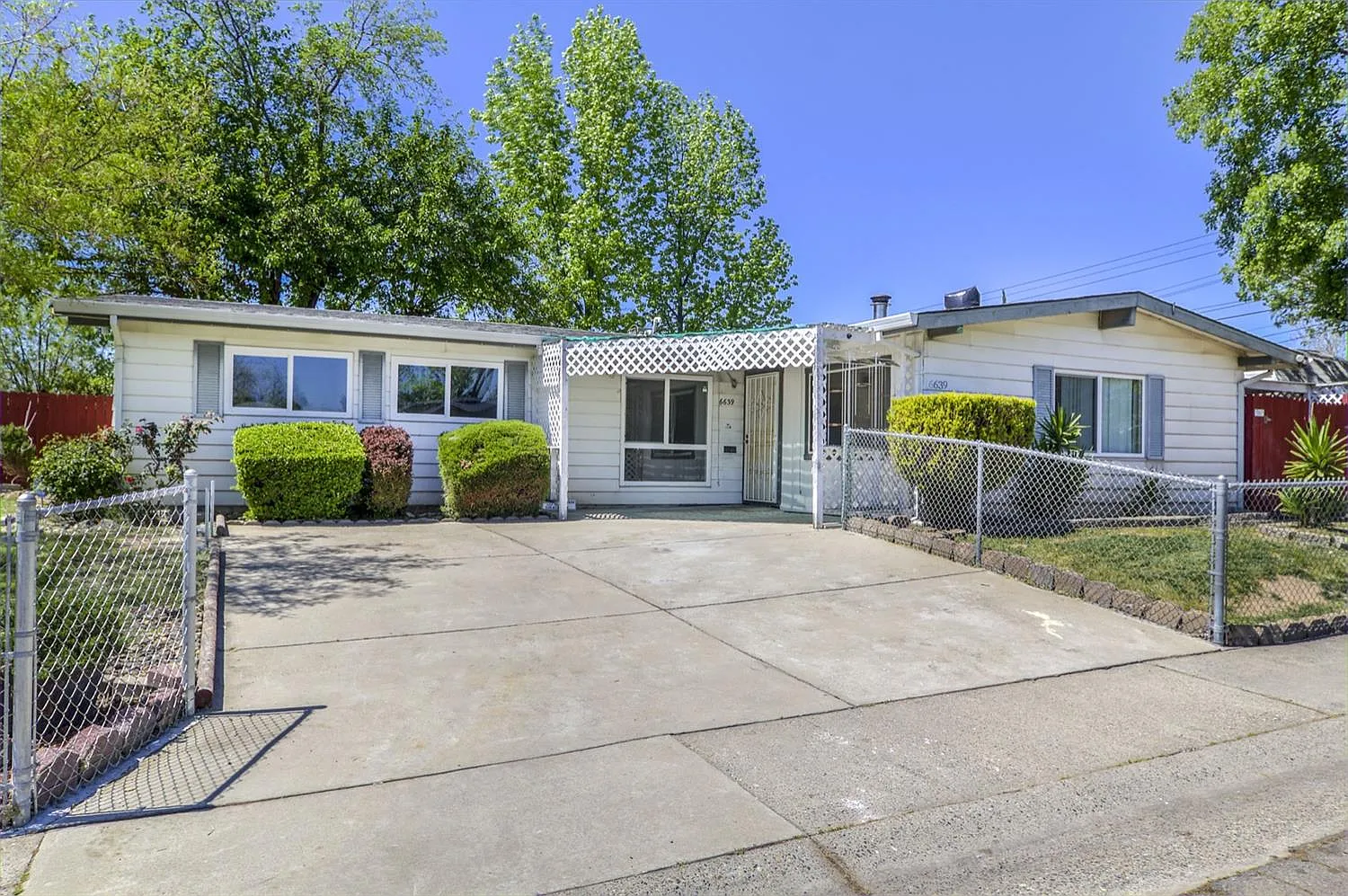 6639 Cantel Way photo 1