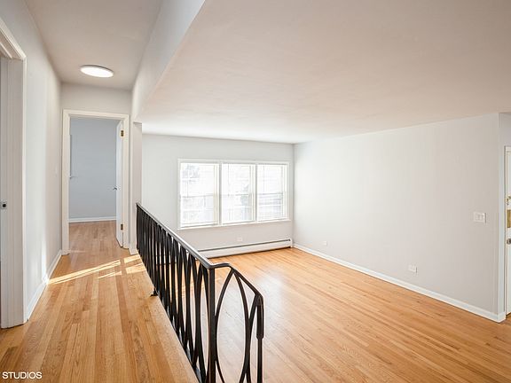 4th image of 1022 Arnold Ct #2