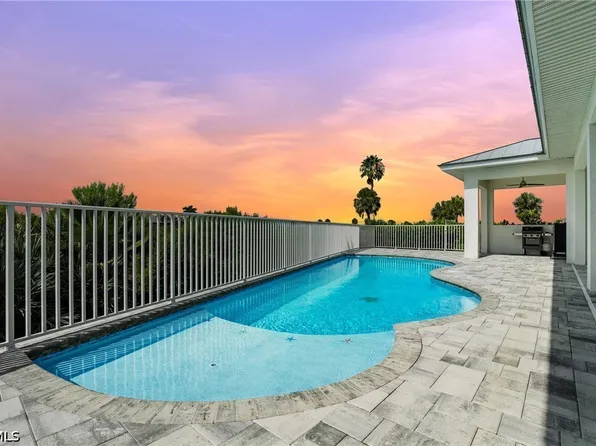 16803 Prince Phillip Ct, Cape Coral, FL 33991