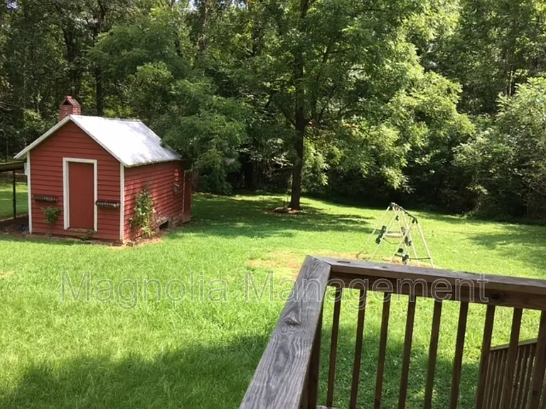 471 Shephard Rd — Photo 2