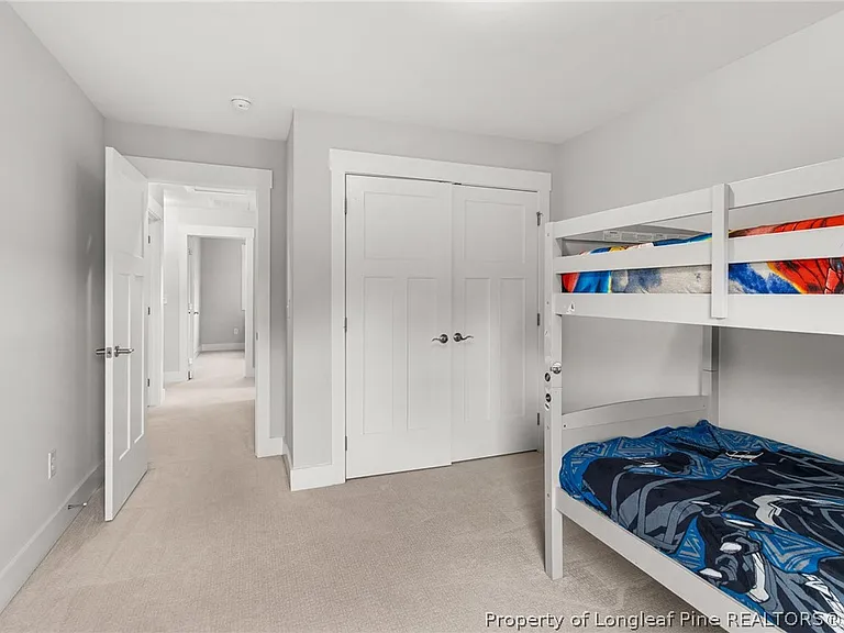 105 Woodford Ln — Photo 31