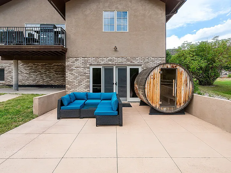 13 Laird Ln — Photo 32