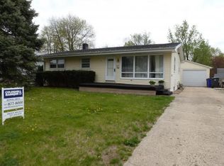 47 Ridgedale Dr, Decatur, IL 62521