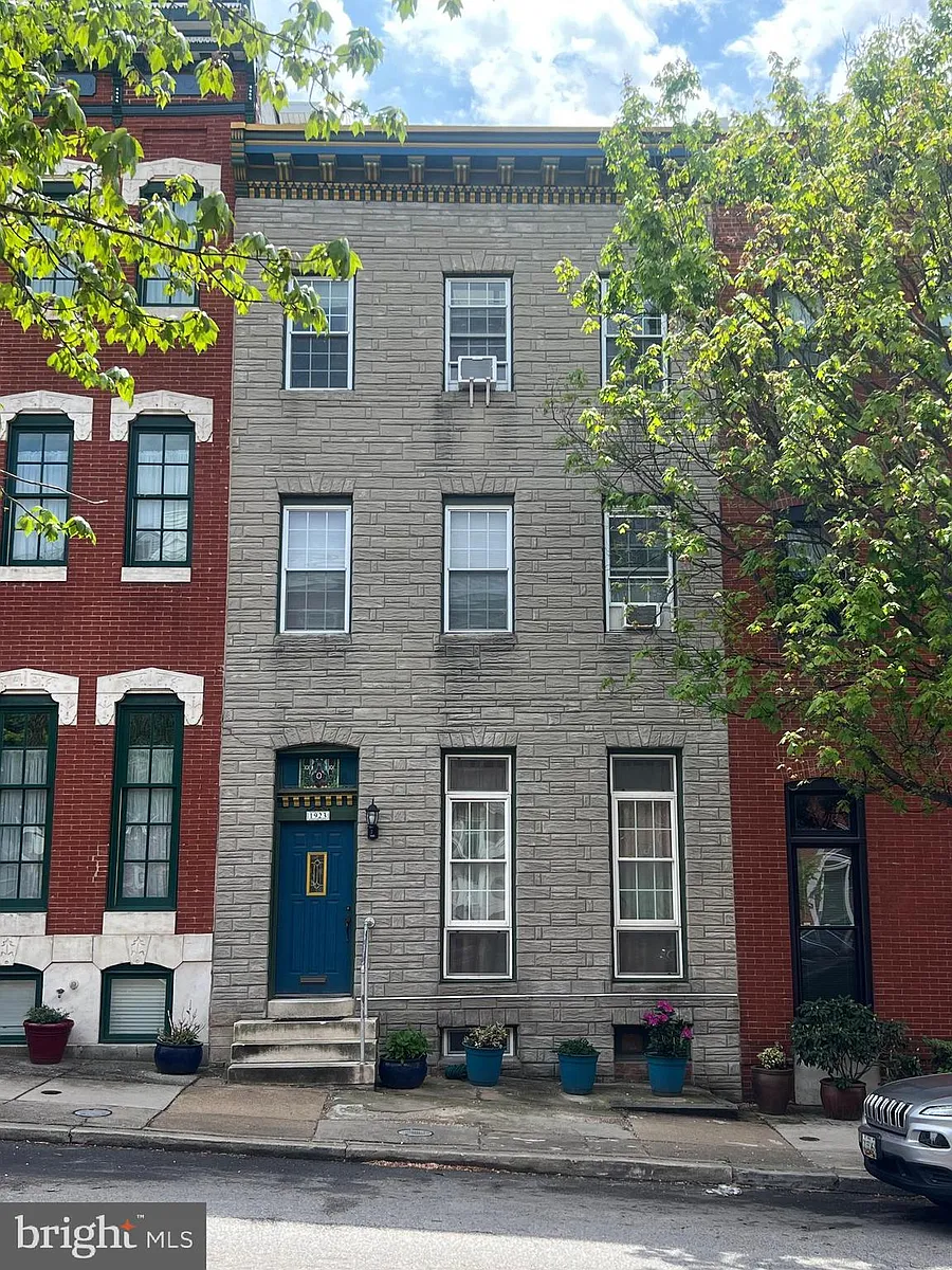 Building Photo - 1923 E Pratt St #3-F
