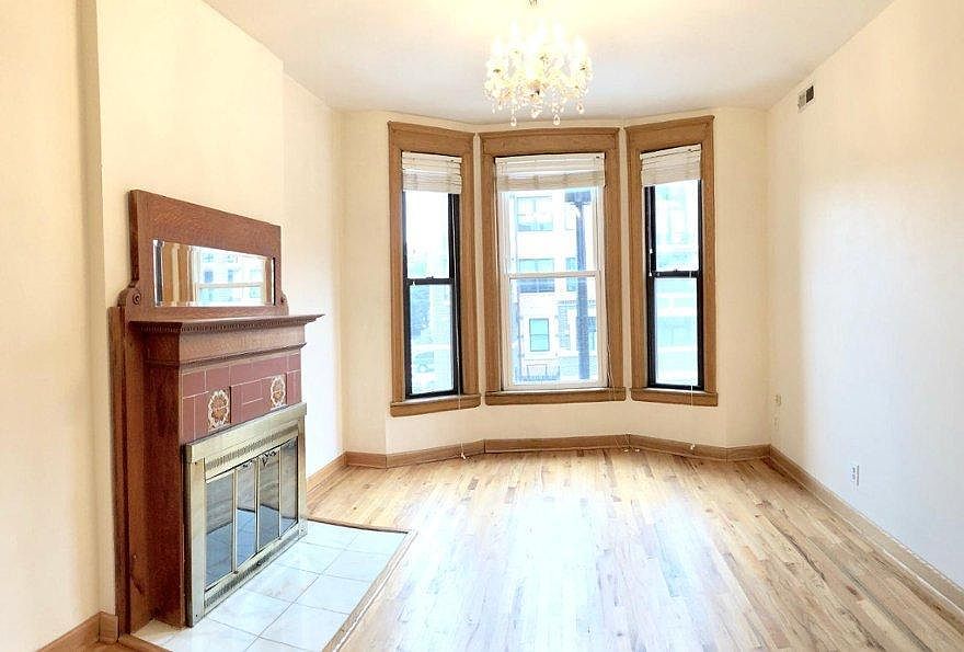 Living Rm Vacant Pic
