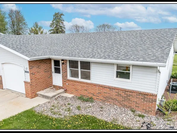 2020 Peter Ln, Little Chute, WI 54140