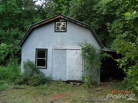 139 Ed Grizzle rd outbuilding