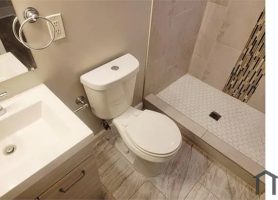 1008 Foxridge Ln — Photo 14